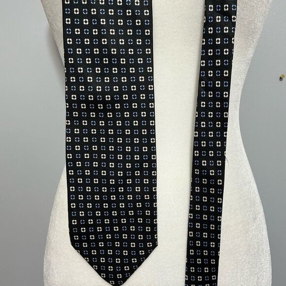 100% Silk Tie Necktie MEETING STREET Blue Checkerboard - Picture 1 of 4